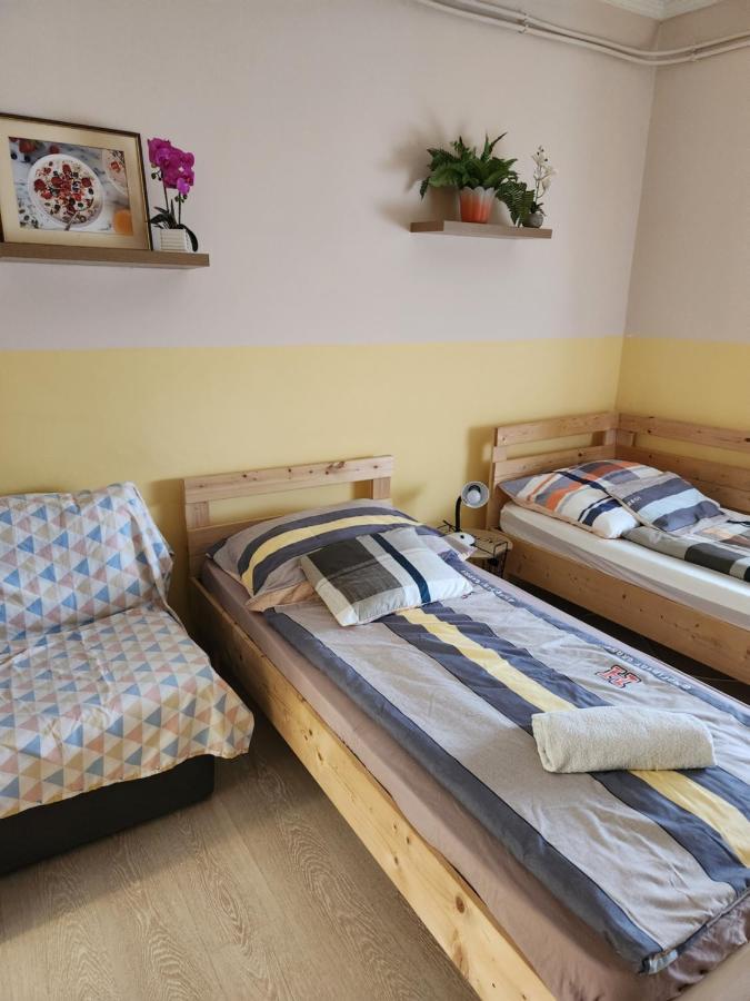 Orsi Apartman / Vendeghaz แก็ชแกเมต ภายนอก รูปภาพ