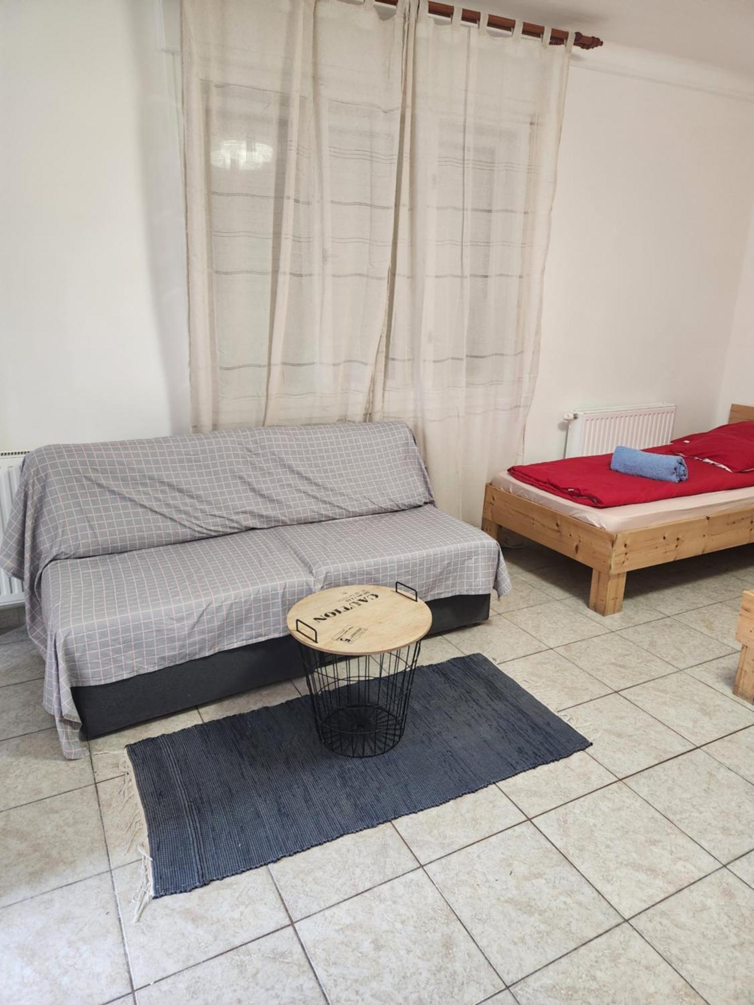 Orsi Apartman / Vendeghaz แก็ชแกเมต ภายนอก รูปภาพ